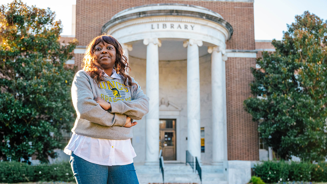 Spartan Entrepreneurs: Yvette Gadson ’20 Turns a Class Project into a Travel Business